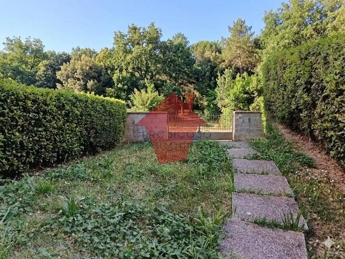 Casa indipendente in vendita a Capraia e Limite