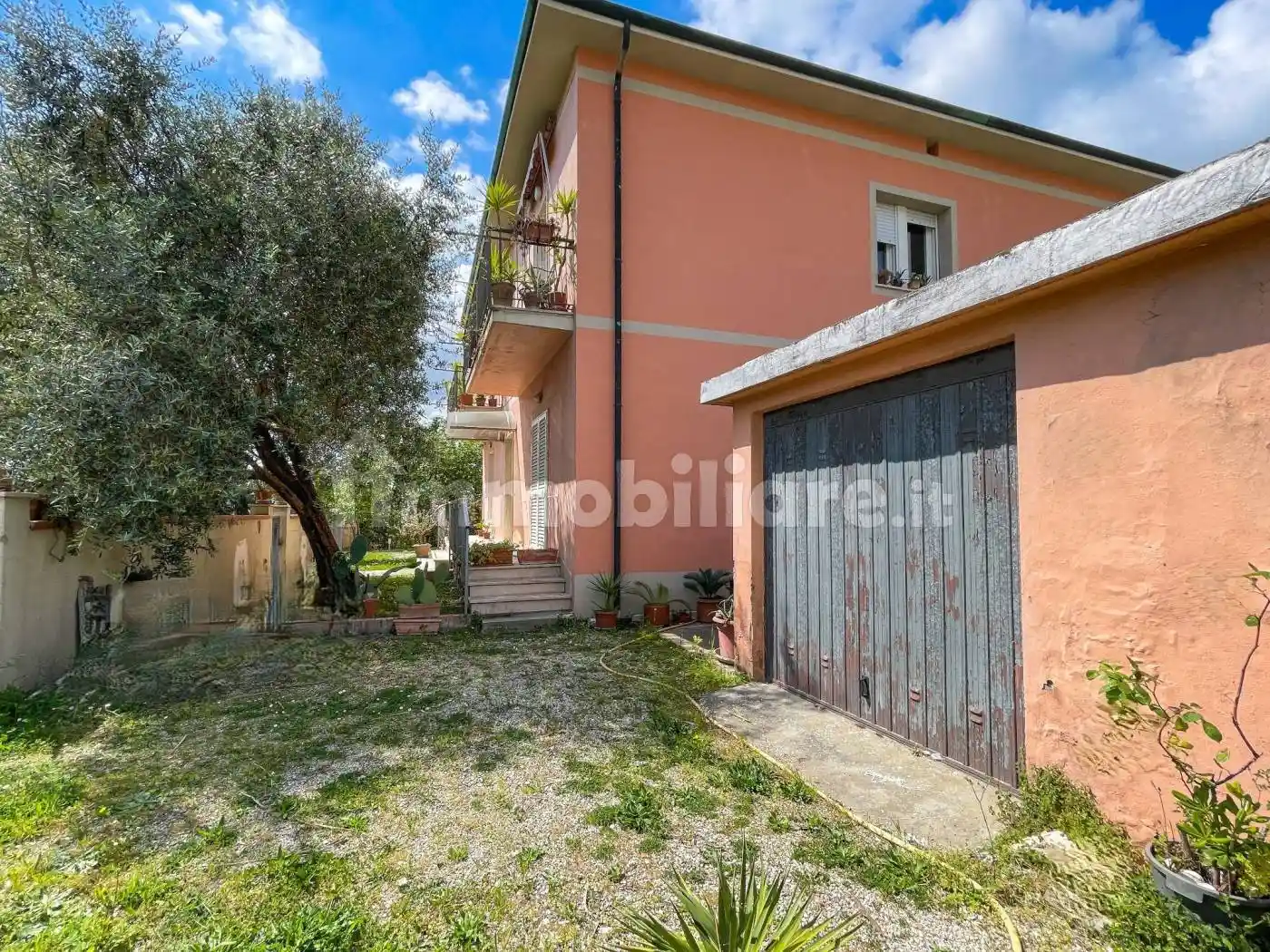 Villa in vendita a Pisa