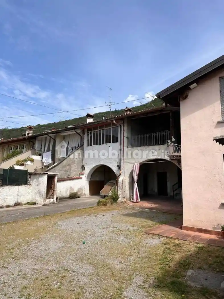 Rustico - Casale in vendita a Bovezzo