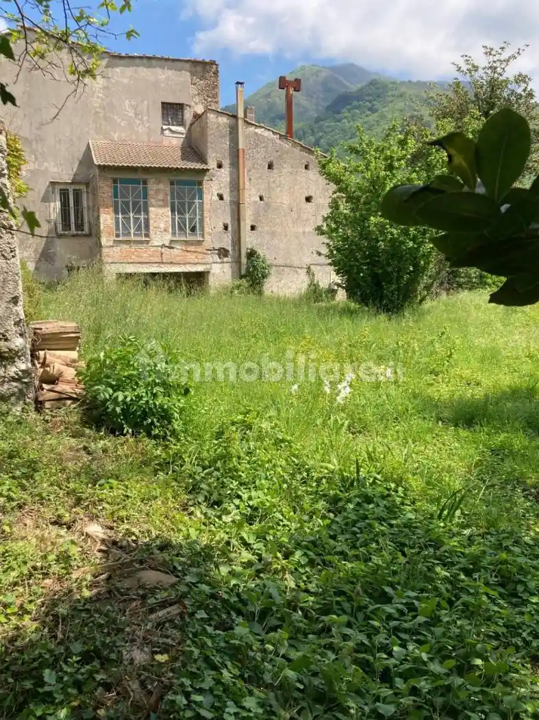 Casa indipendente in vendita a Giffoni Valle Piana