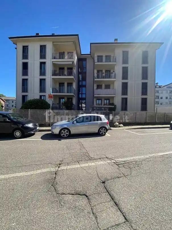 Appartamento in vendita a Tavazzano con Villavesco