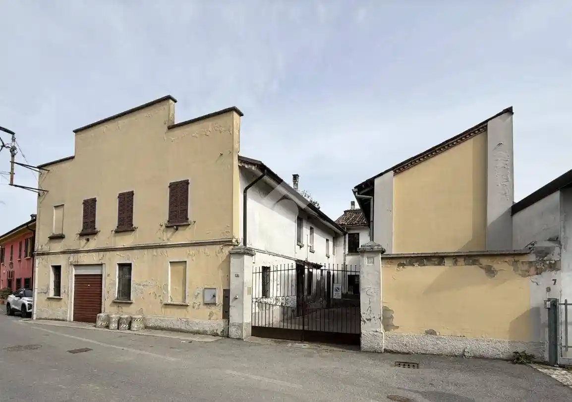 Casa indipendente in vendita a Dovera