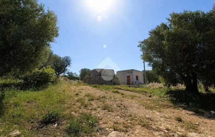 Rustico - Casale in vendita a Ostuni
