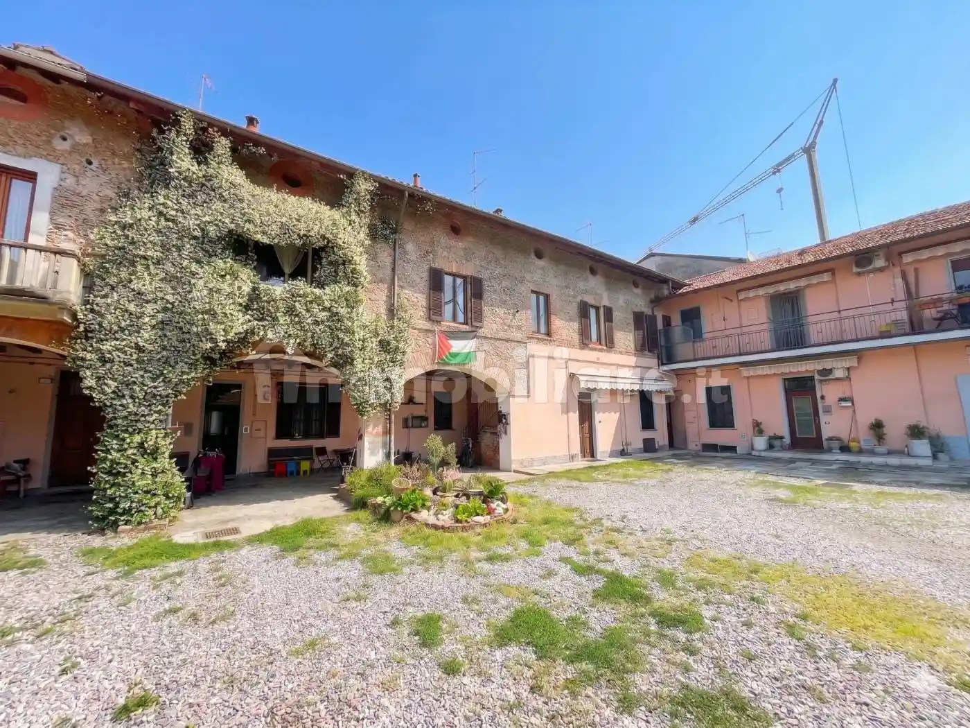 Appartamento in vendita a Villasanta