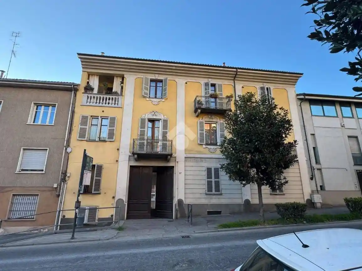 Palazzo - Edificio in vendita a Asti