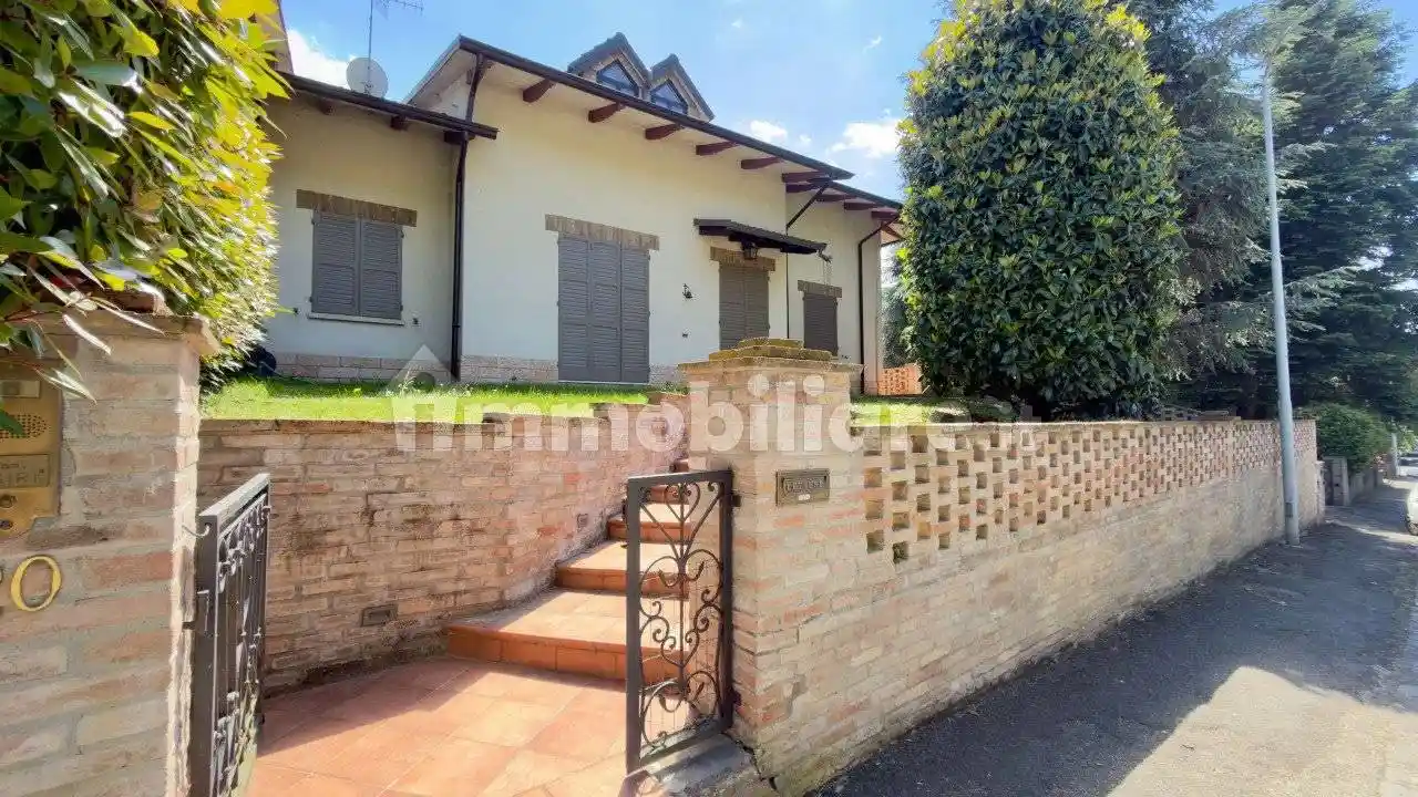 Villa in vendita a Castelvetro di Modena