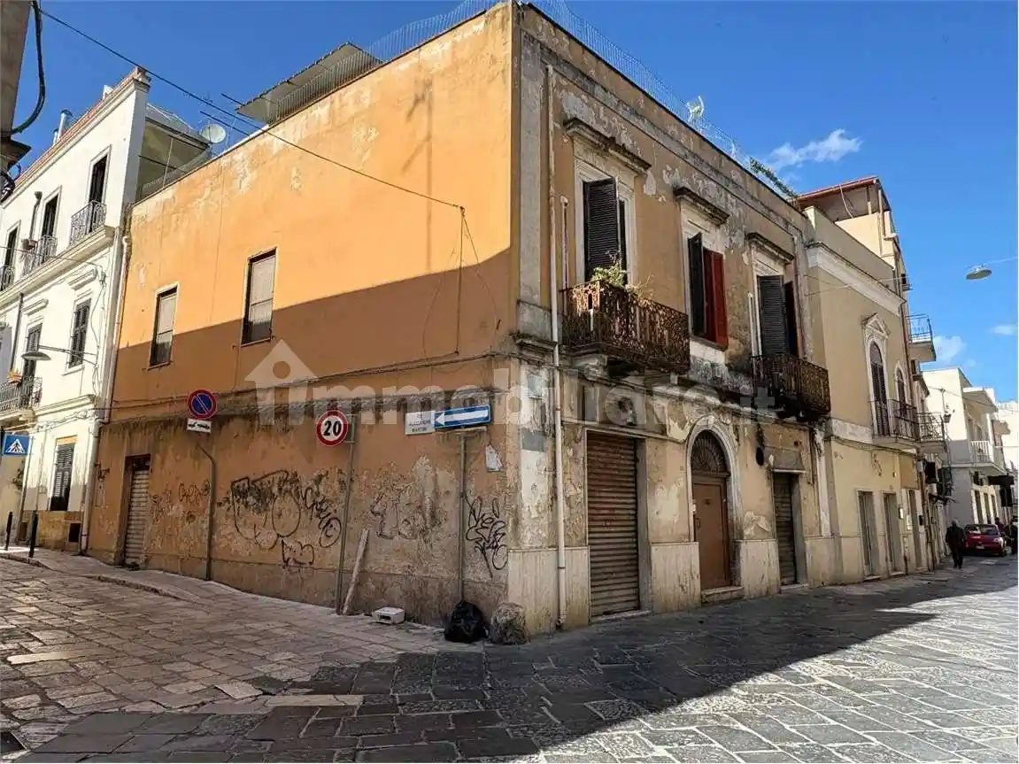 Casa indipendente in vendita a Brindisi