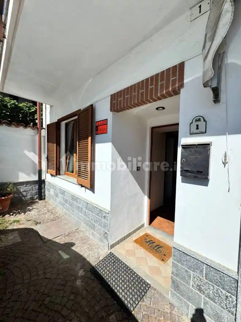 Appartamento in vendita a Brusnengo