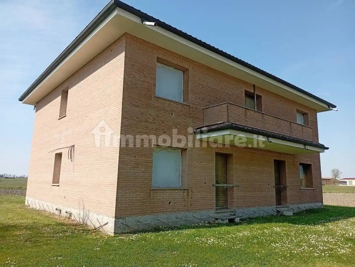 Casa indipendente in vendita a Ferrara