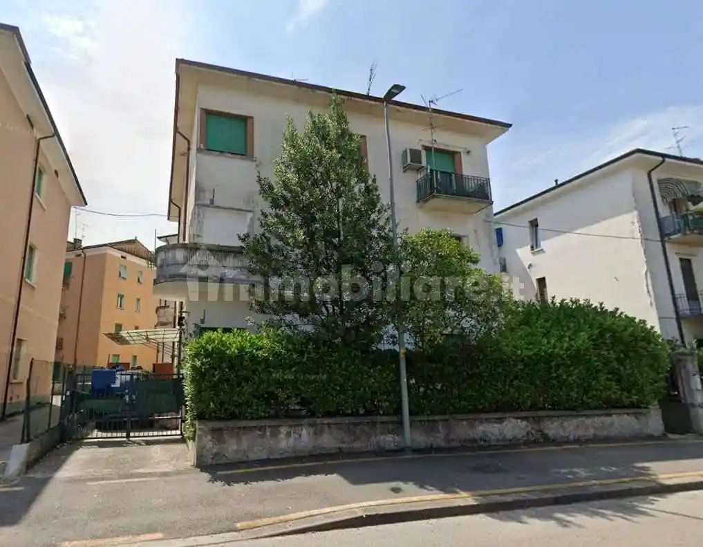 Appartamento in vendita a Verona