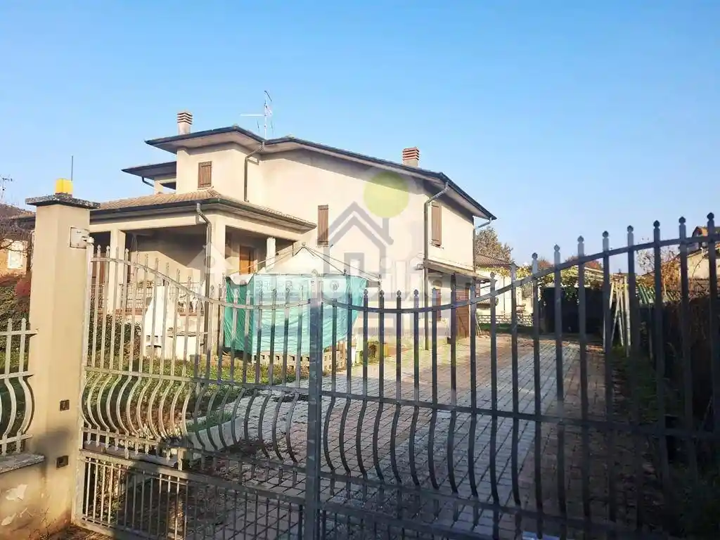 Casa indipendente in vendita a Caorso