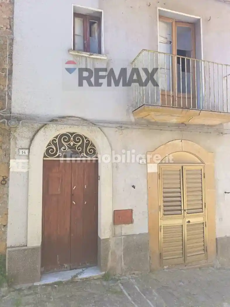 Casa indipendente in vendita a Aidone