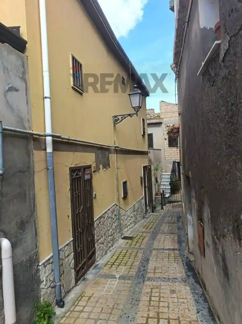Appartamento in vendita a Agira