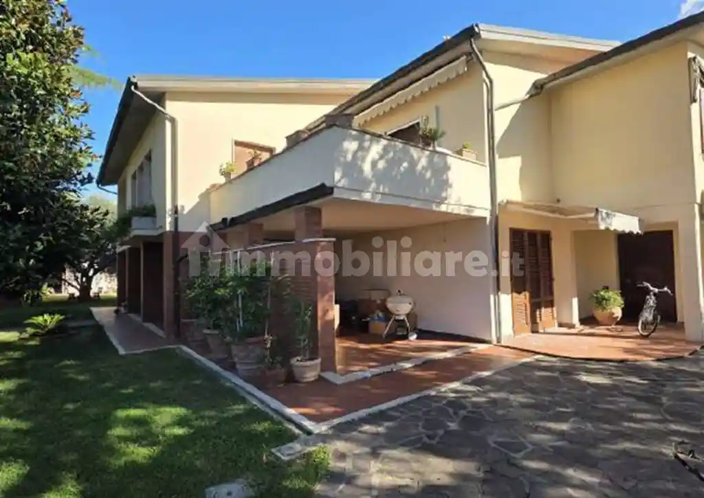 Casa indipendente in vendita a Calcinaia
