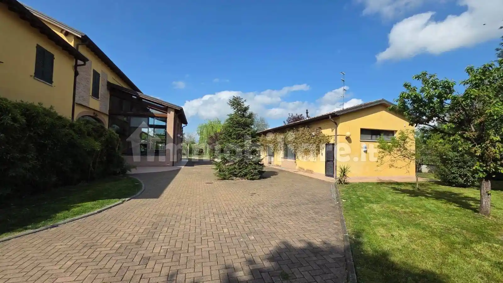Casa indipendente in vendita a Parma