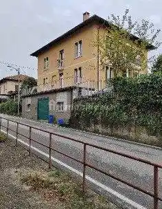 Appartamento in vendita a Gavirate
