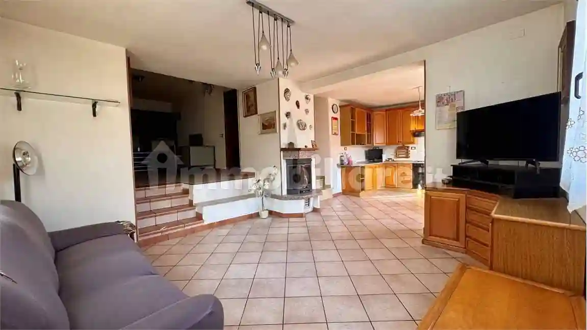 Casa indipendente - foto 2