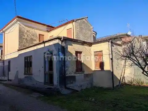 Villa in vendita a Taglio di Po