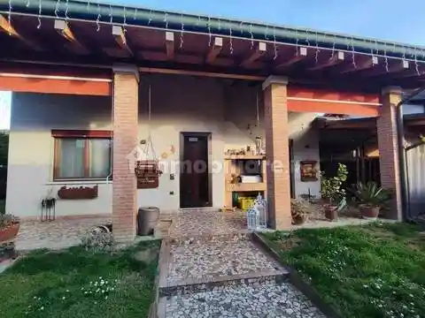 Villa in vendita a Porto Viro