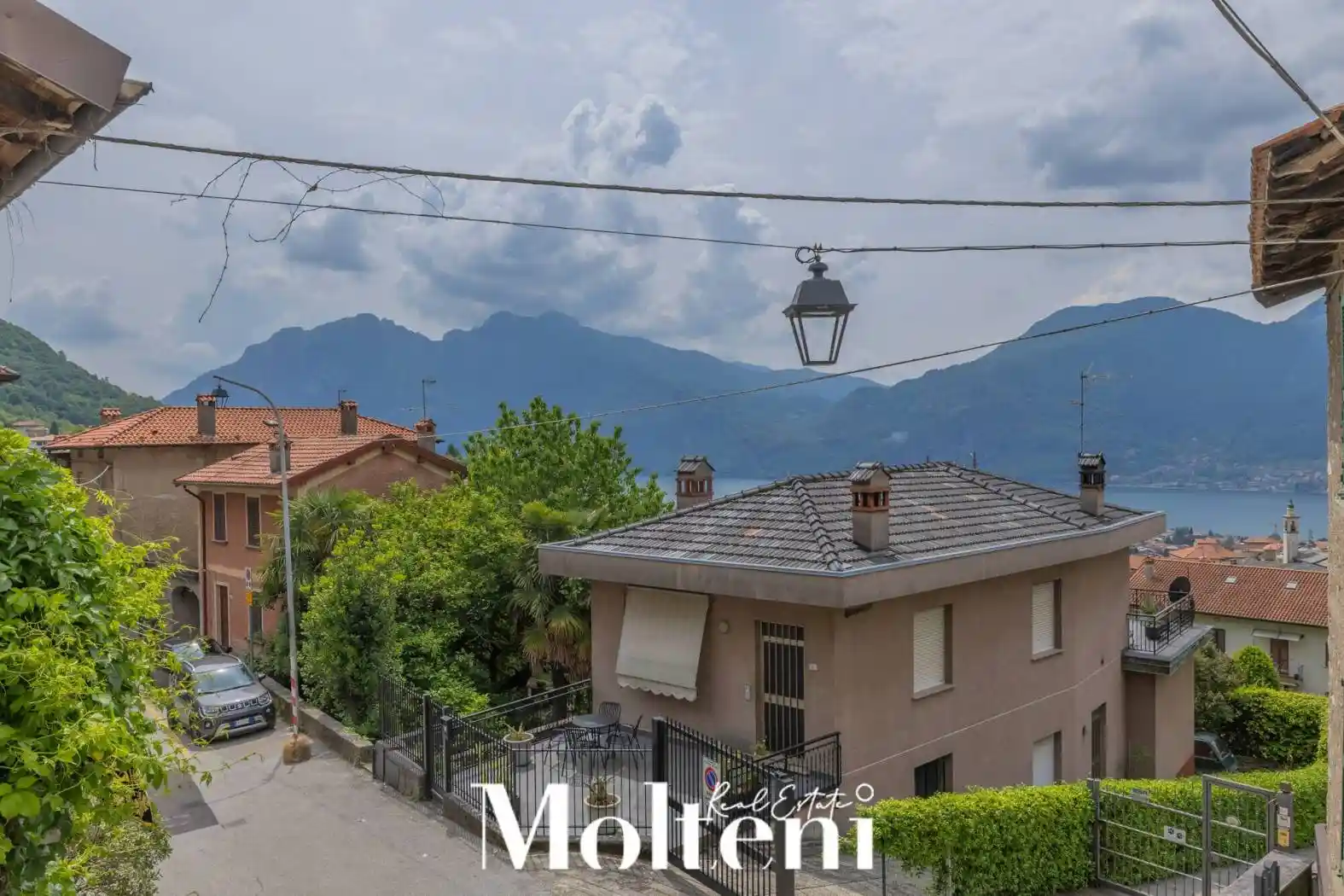 Appartamento in vendita a Mandello del Lario