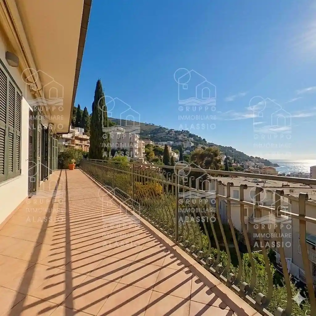 Appartamento in vendita a Alassio