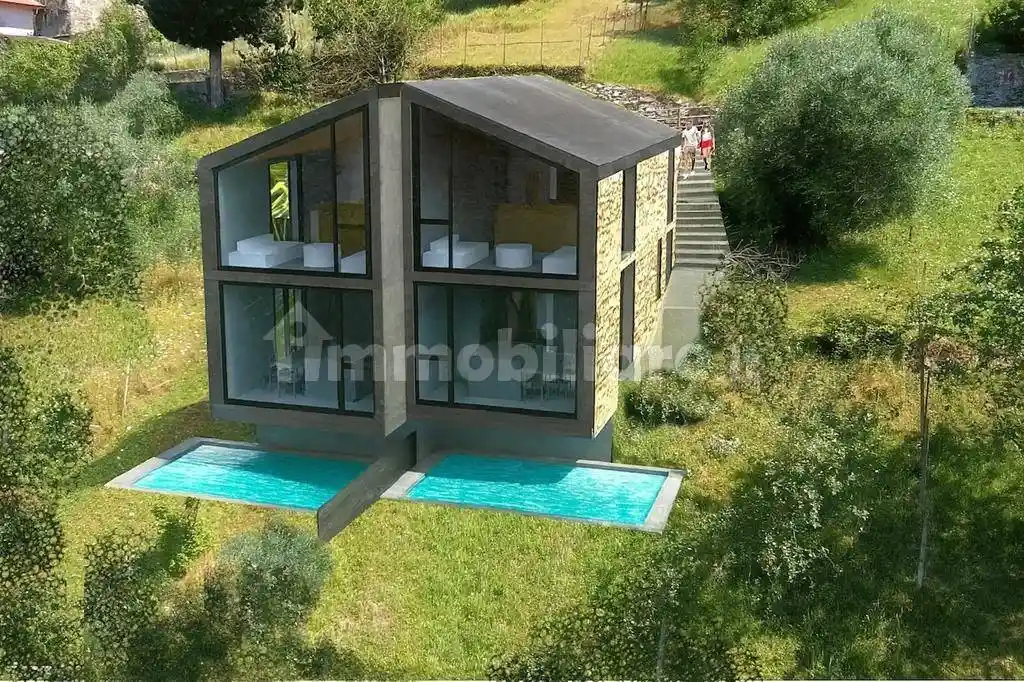 Villa in vendita a Gravedona ed Uniti