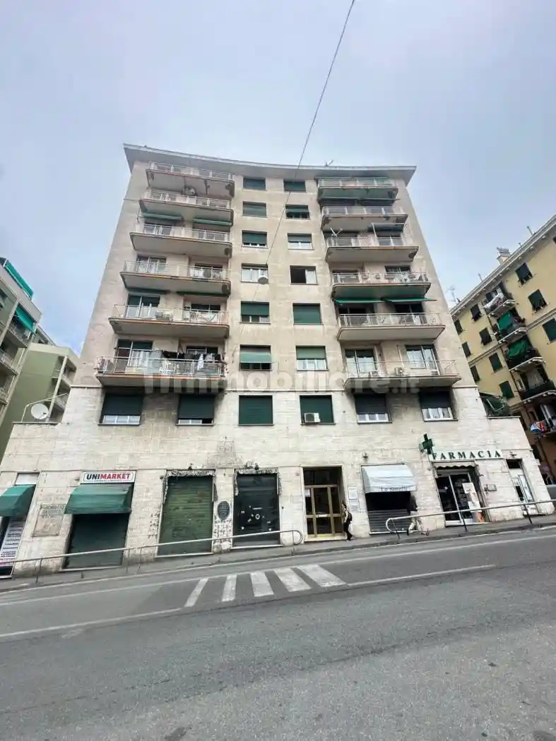 Appartamento in vendita a Genova