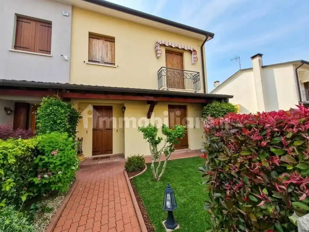 Villa in vendita a Santa Maria di Sala