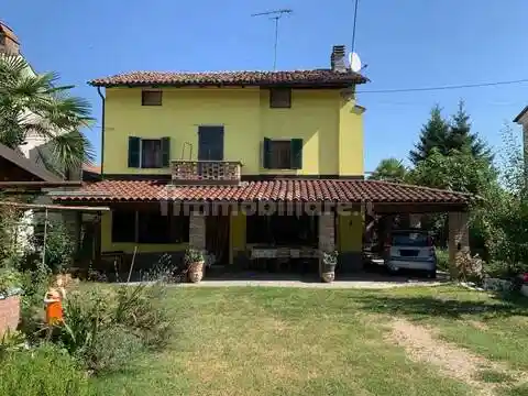 Villa in vendita a Bruno