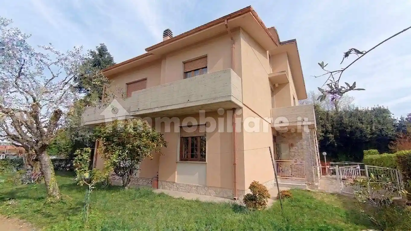 Appartamento in vendita a Fosdinovo