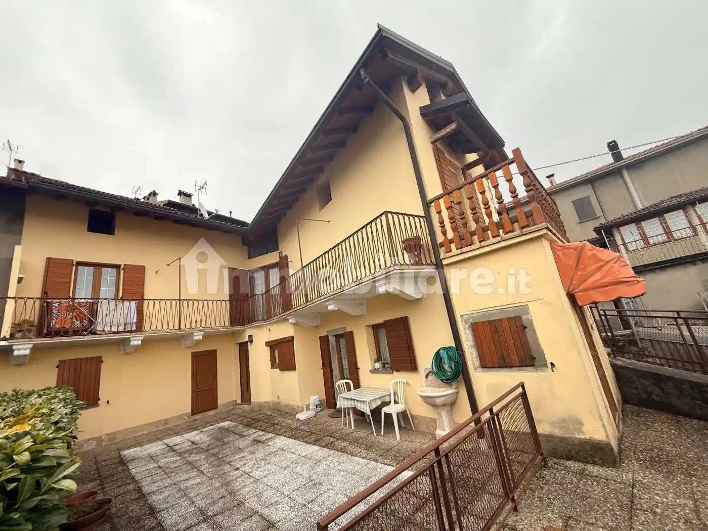Villa in vendita a Carenno