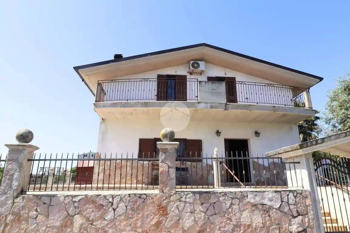 Villa in vendita a Città Sant'Angelo