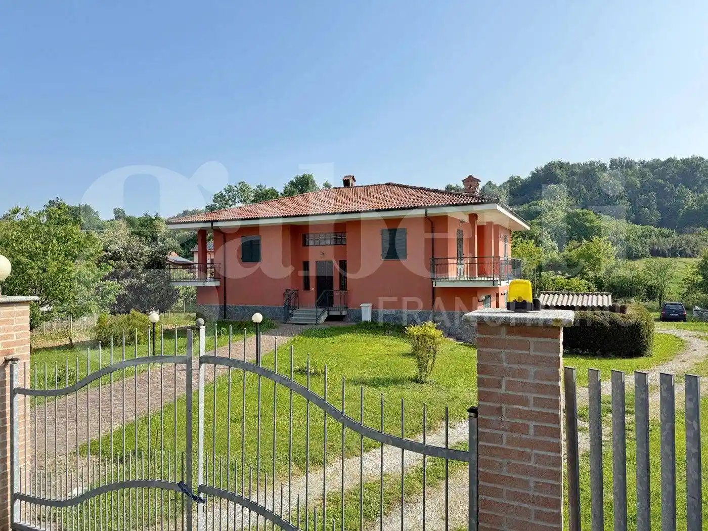 Villa in vendita a Pocapaglia