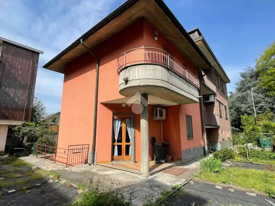 Villa in vendita a Cornaredo