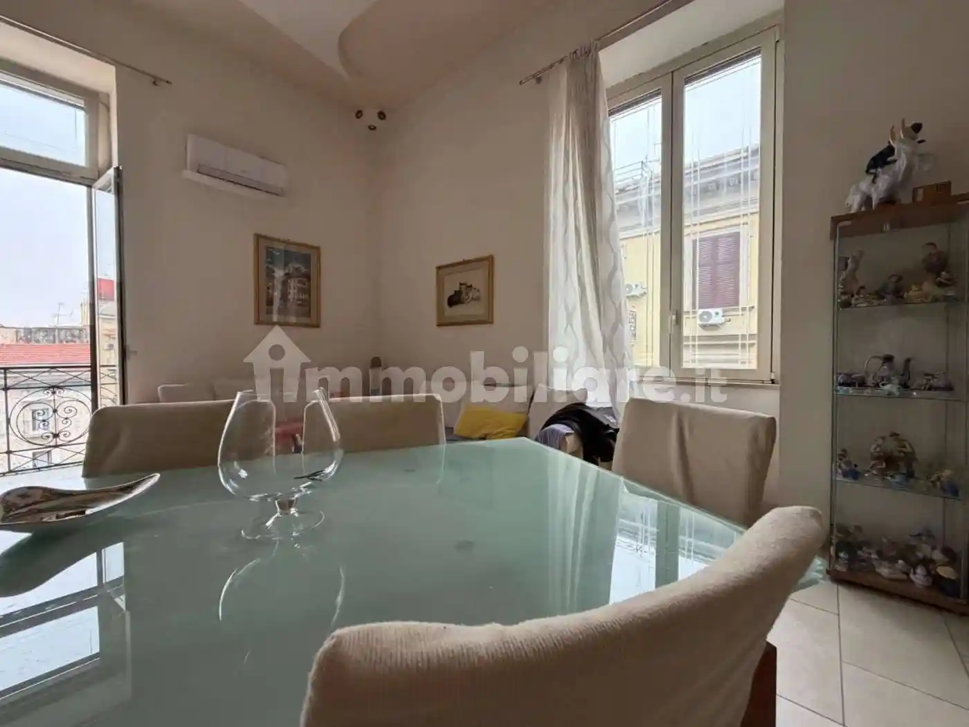 Appartamento in vendita a Napoli