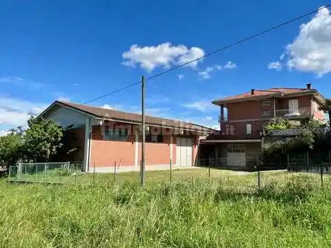 Villa in vendita a Costigliole d'Asti