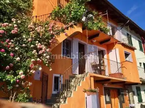 Villa in vendita a Canelli