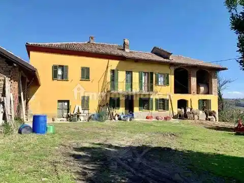 Rustico - Casale in vendita a Cassinasco