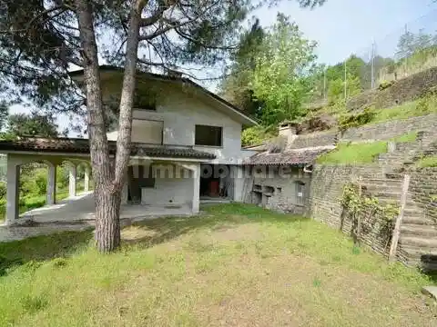 Villa in vendita a Santo Stefano Belbo
