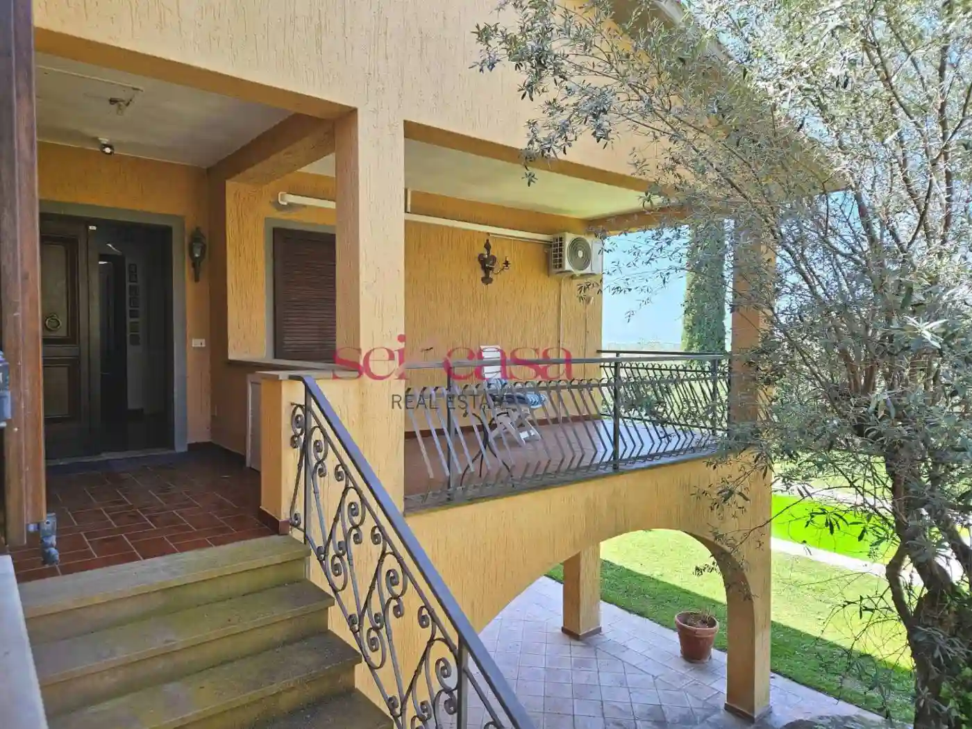Villa - foto 2