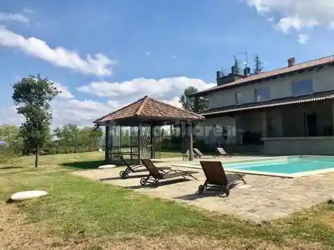 Rustico - Casale in vendita a Loazzolo