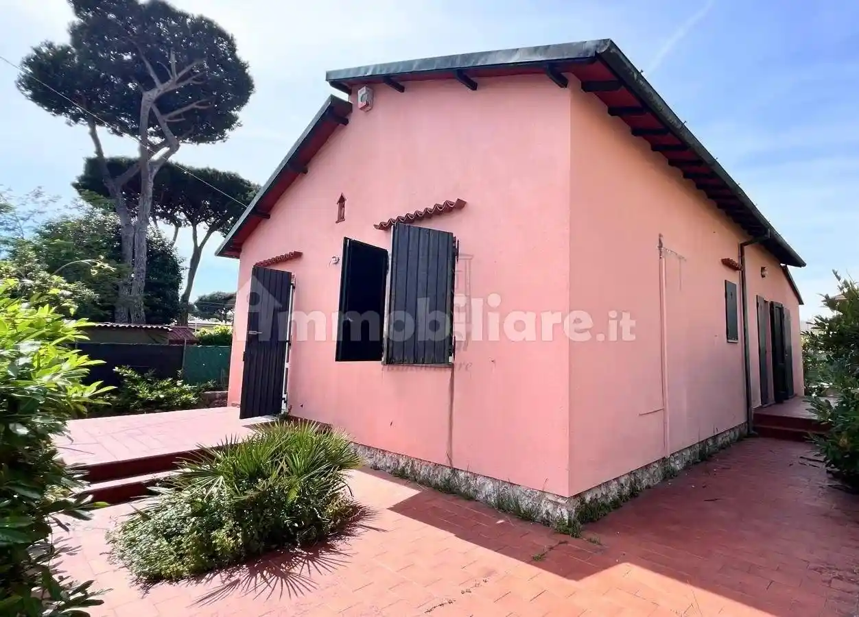 Villa in vendita a Camaiore