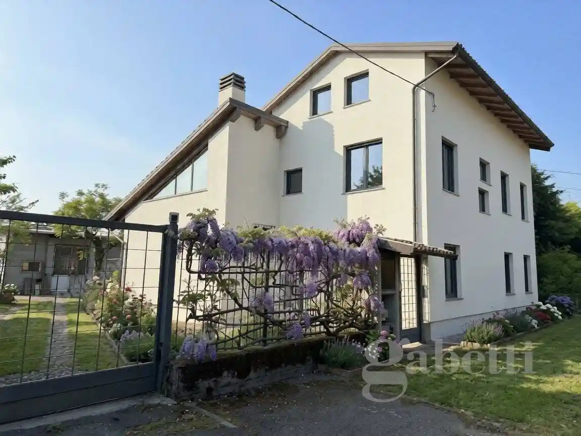 Villa in vendita a Robecchetto con Induno