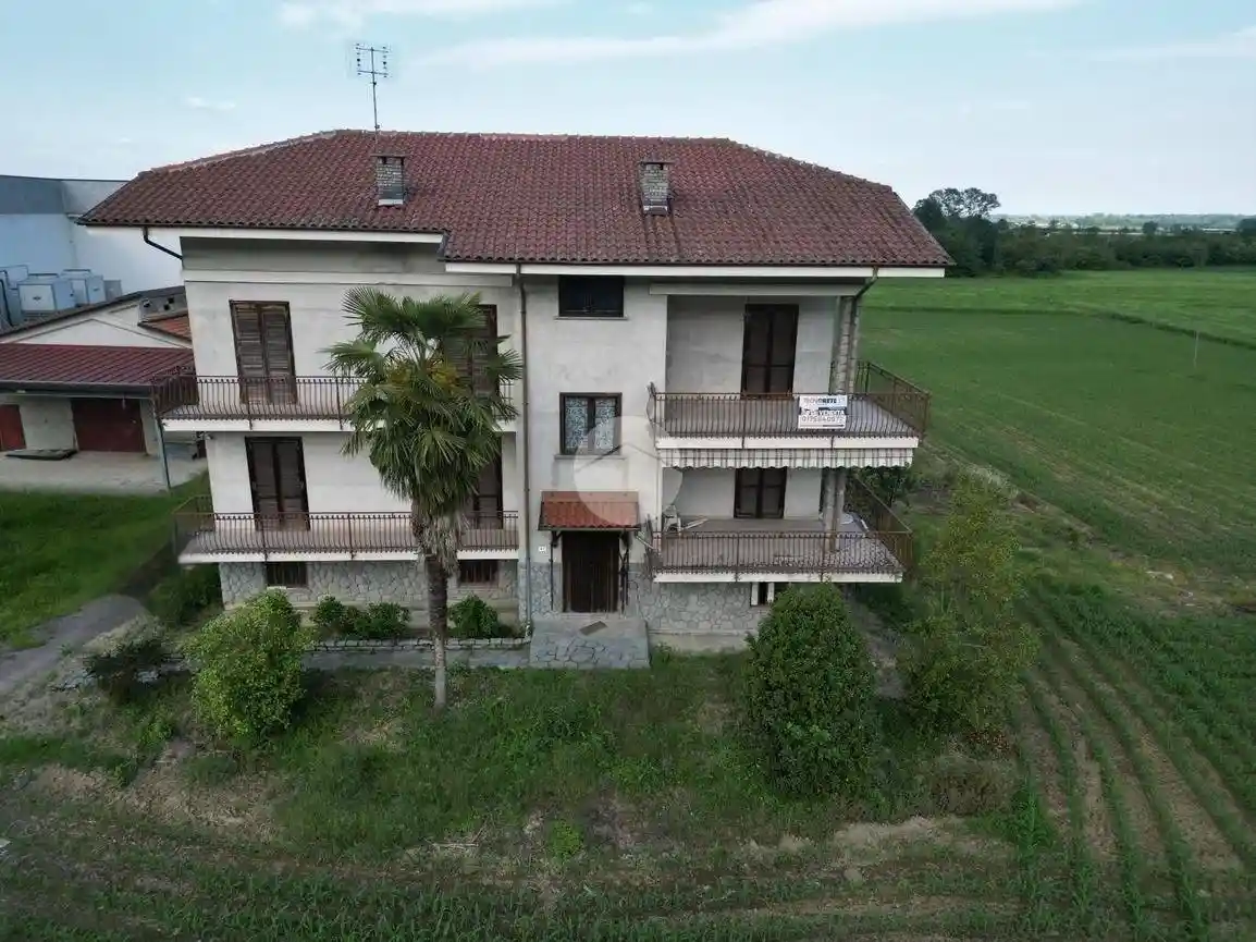 Casa indipendente in vendita a Barge