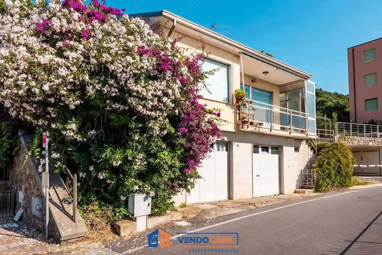 Villa - foto 2