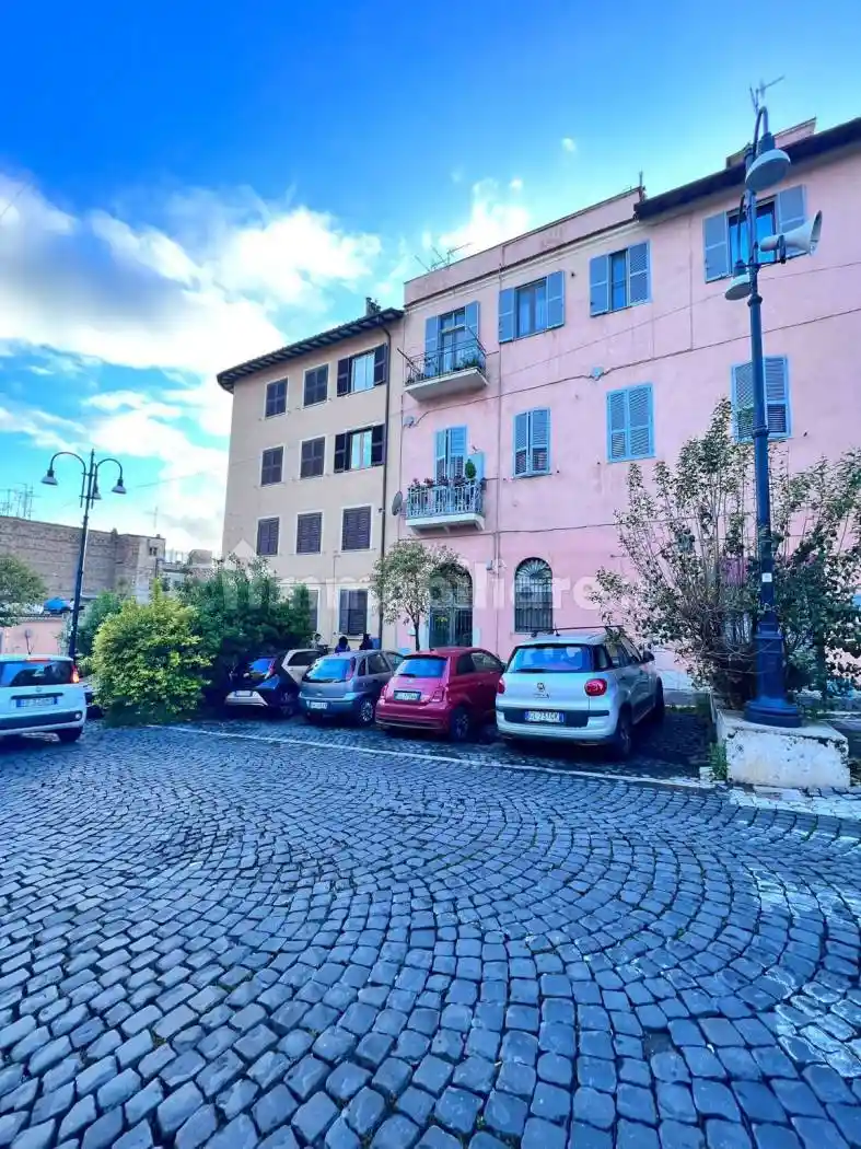 Appartamento in vendita a Genzano di Roma