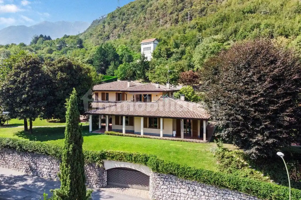 Villa in vendita a Darfo Boario Terme