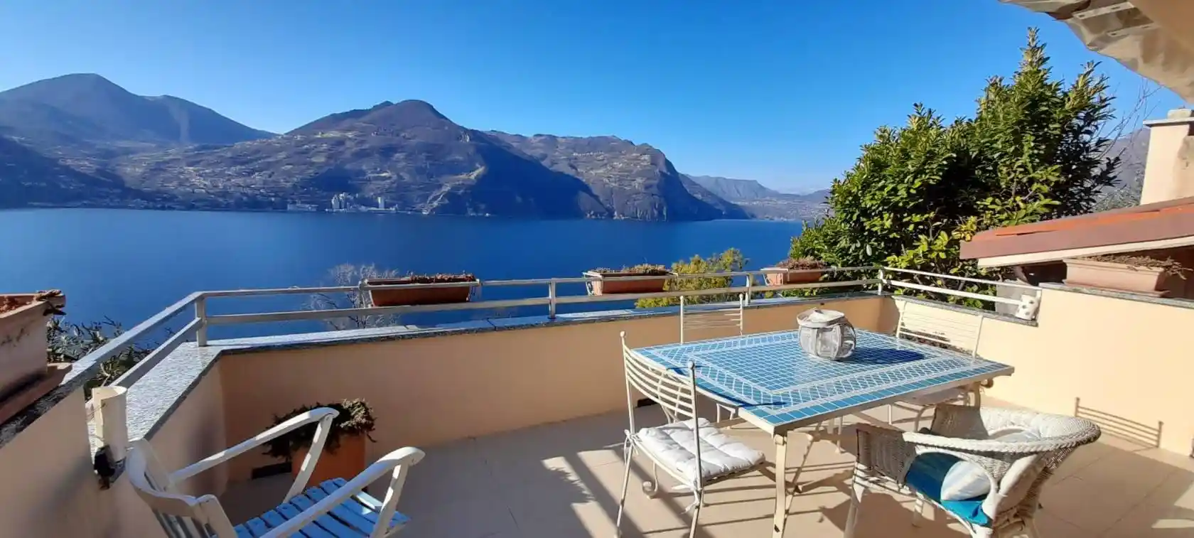 Appartamento in vendita a Monte Isola