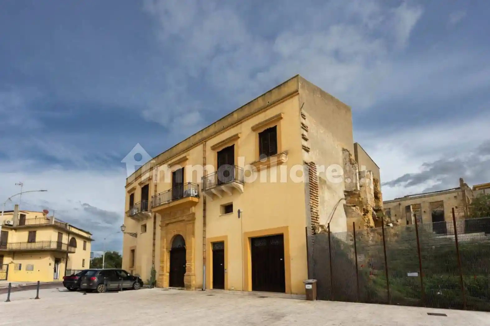 Palazzo - Edificio in affitto a Santa Margherita di Belice