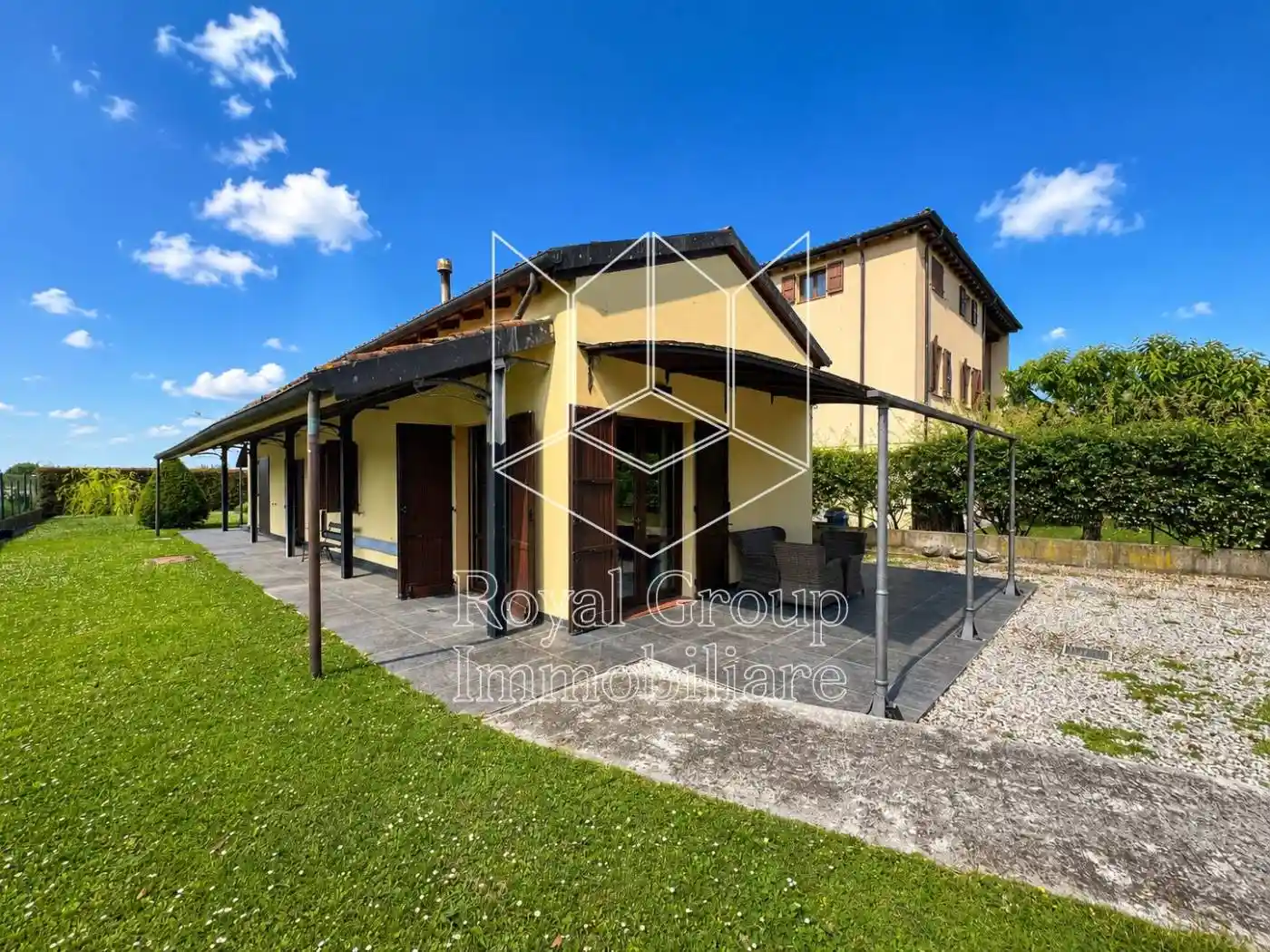 Villa in vendita a Parma
